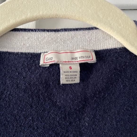 GAP Basic Button down Navy Cardigan - Picture 3 of 3